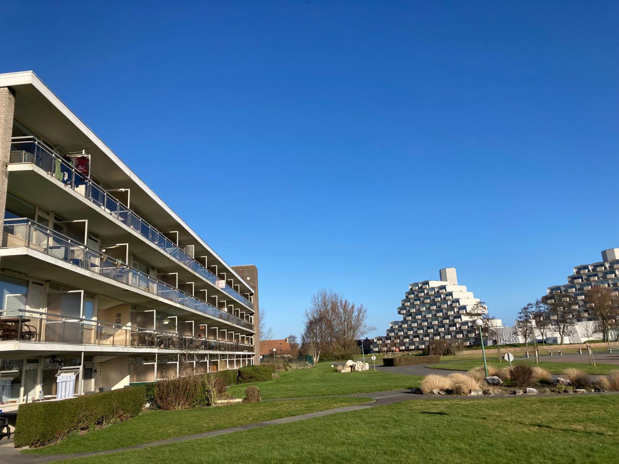 Lovely Acacia De Haan Exterior photo